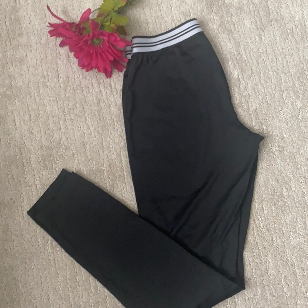 Forever 21 Motto Leggings